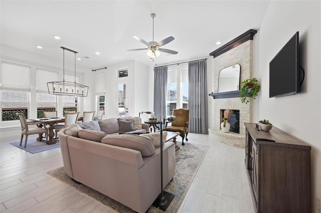 1705 Bird Cherry Ln - Photo 7 of 31