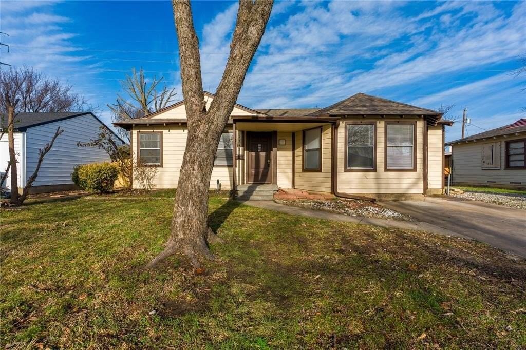 2145 Sharon Dr - Photo 2 of 22