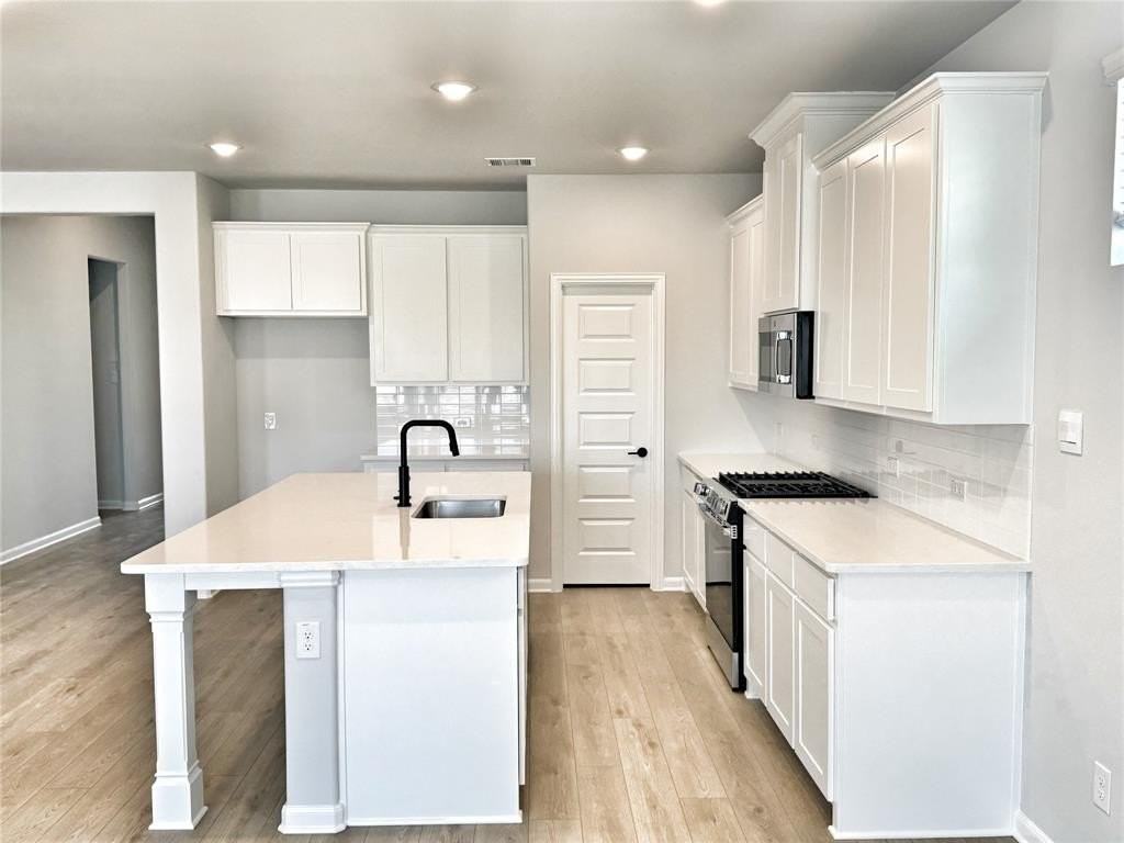 1503 Red Clover Ave - Photo 6 of 37