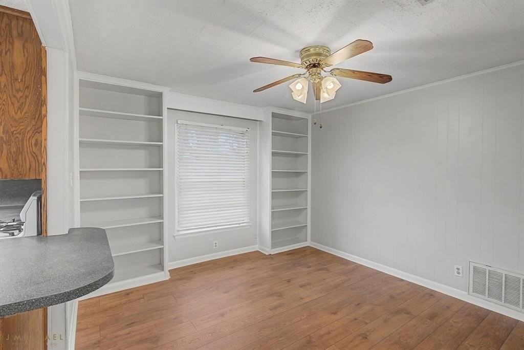 8921 Sweetbriar Ln - Photo 6 of 24