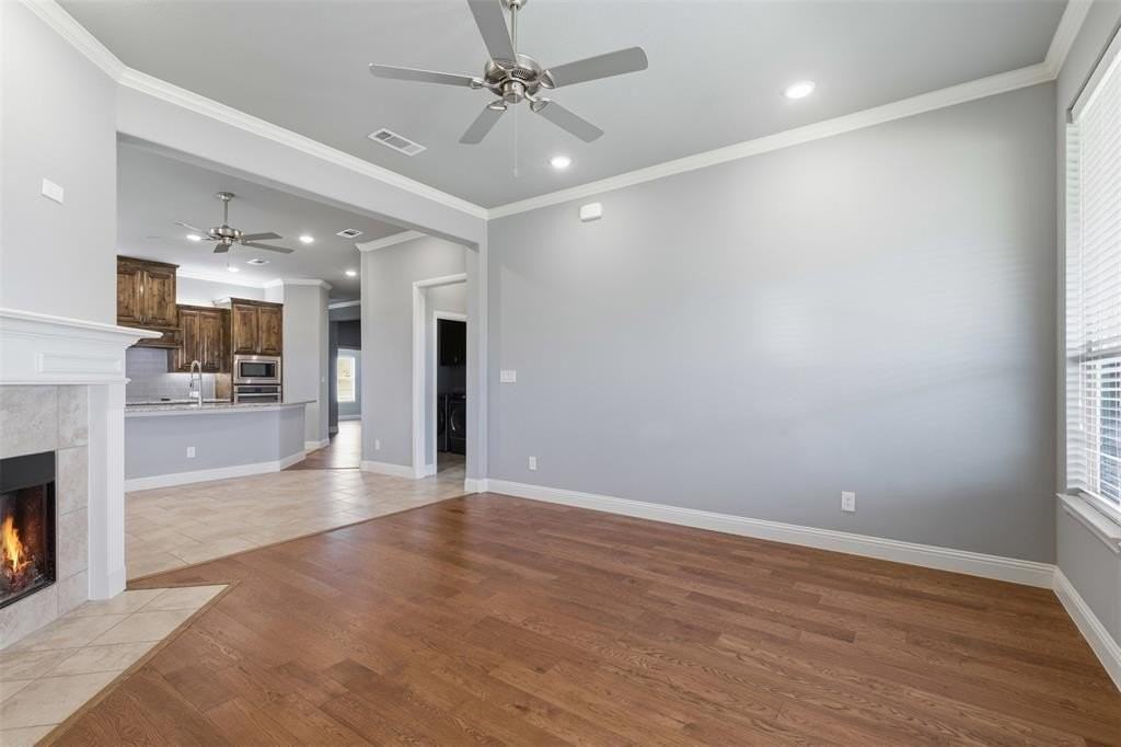 9302 Diane Ct - Photo 5 of 40