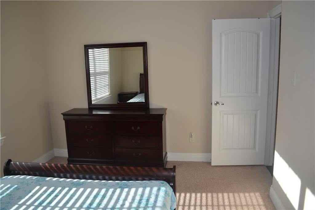 609 Wyoming Dr - Photo 4 of 21