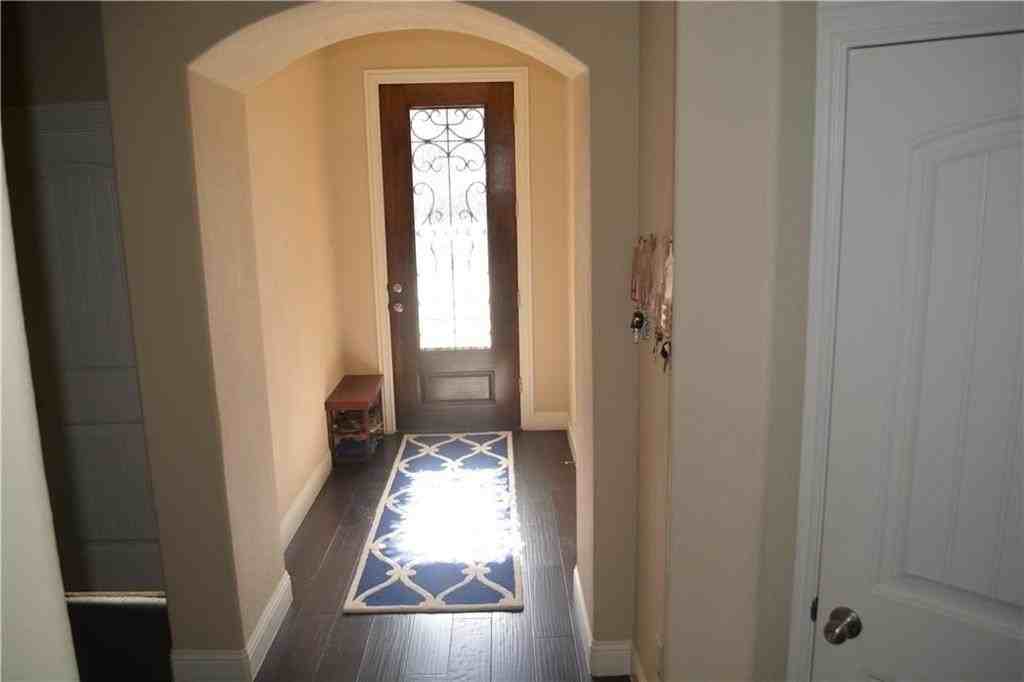 609 Wyoming Dr - Photo 7 of 21