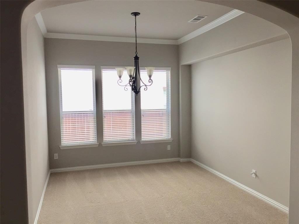 6816 Oconee Dr - Photo 4 of 21