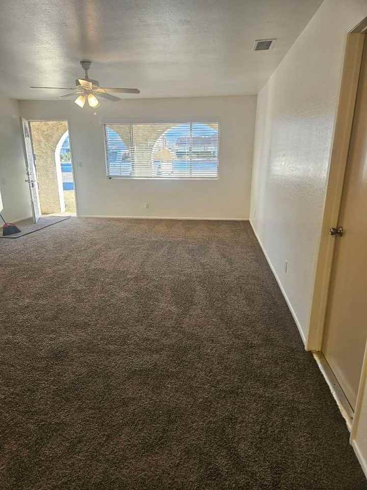 18856 Rocksprings Rd - Photo 3 of 17