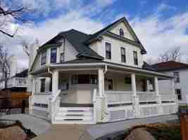 featured image of 1705 Marine St