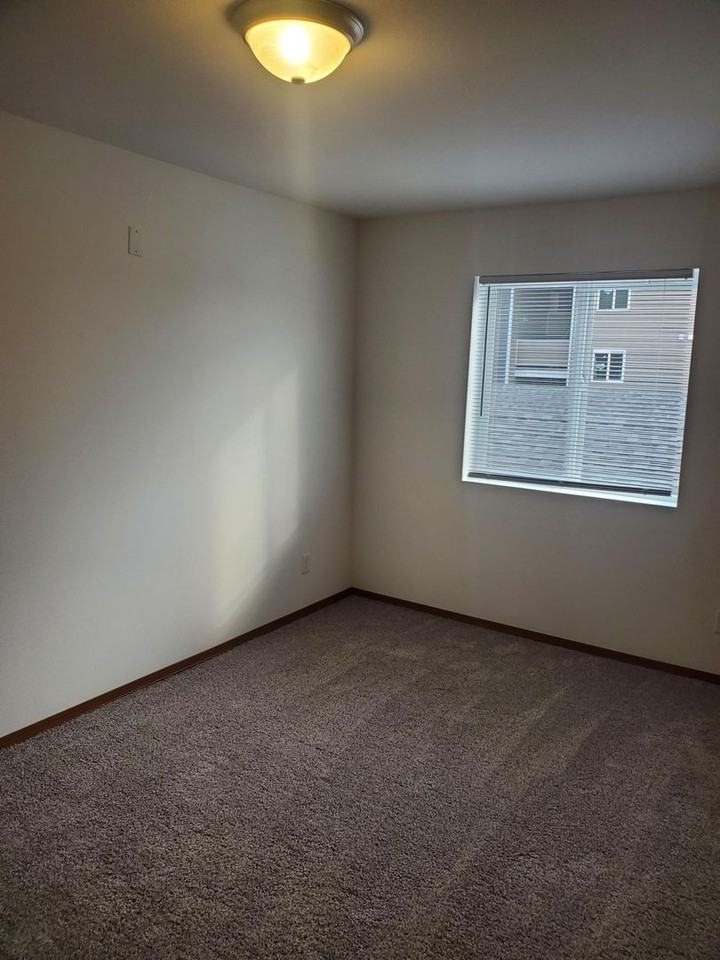 FAP  2 - BLDG A - Photo 7 of 13