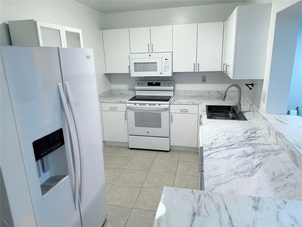 4394 Nw 9th Ave #21-2A - Photo 2 of 18