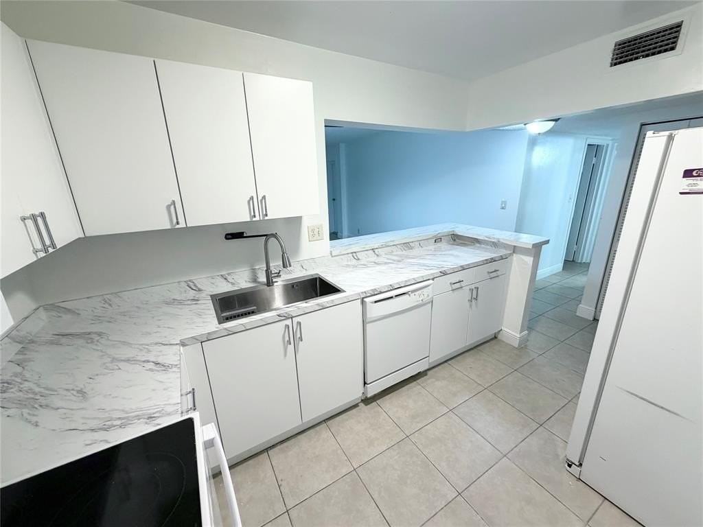 4394 Nw 9th Ave #21-2A - Photo 4 of 18