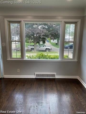 6991 Colonial St - Photo 3 of 13