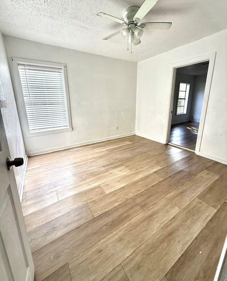2023 Delaware St - Photo 7 of 10