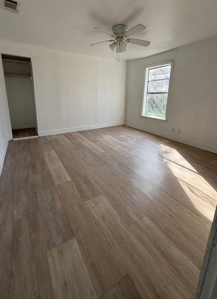 2023 Delaware St - Photo 7 of 11