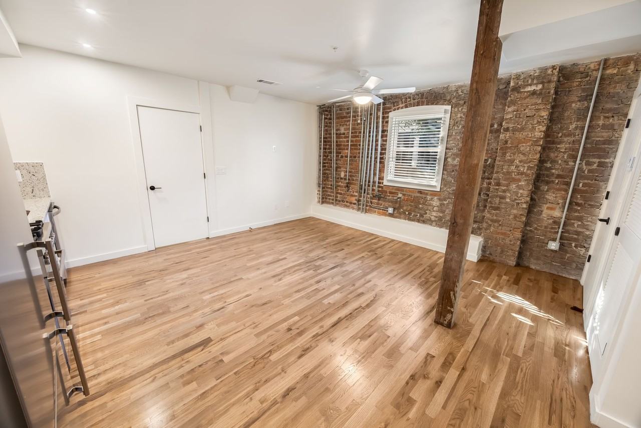 Highland Oaks - Photo 4 of 27