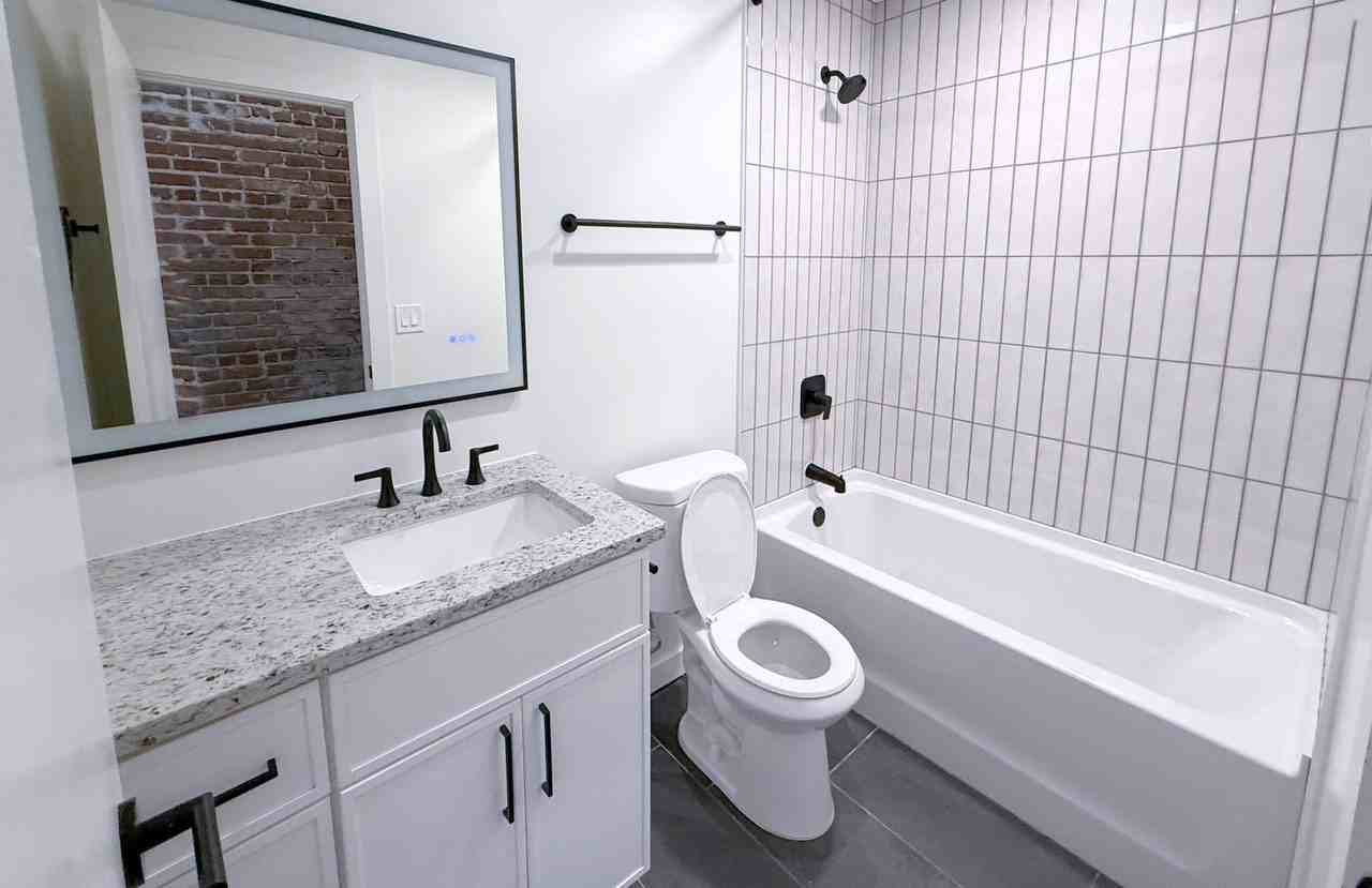 Highland Oaks - Photo 6 of 27