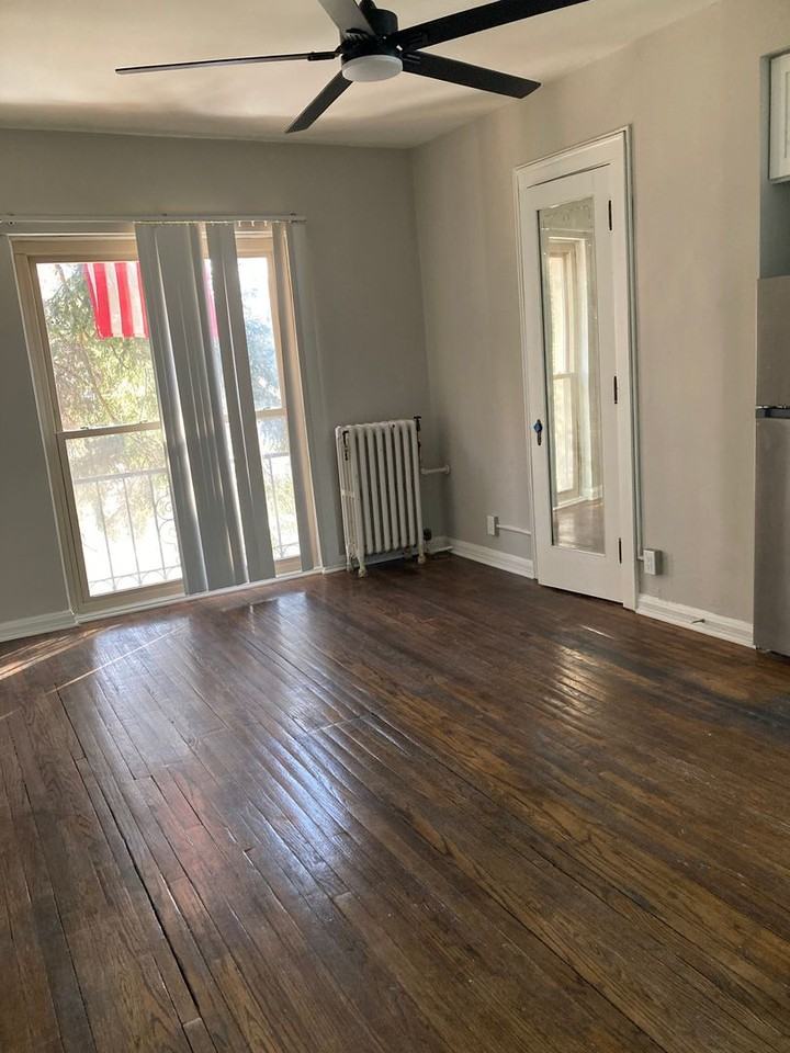 Flats at West End - Photo 7 of 15