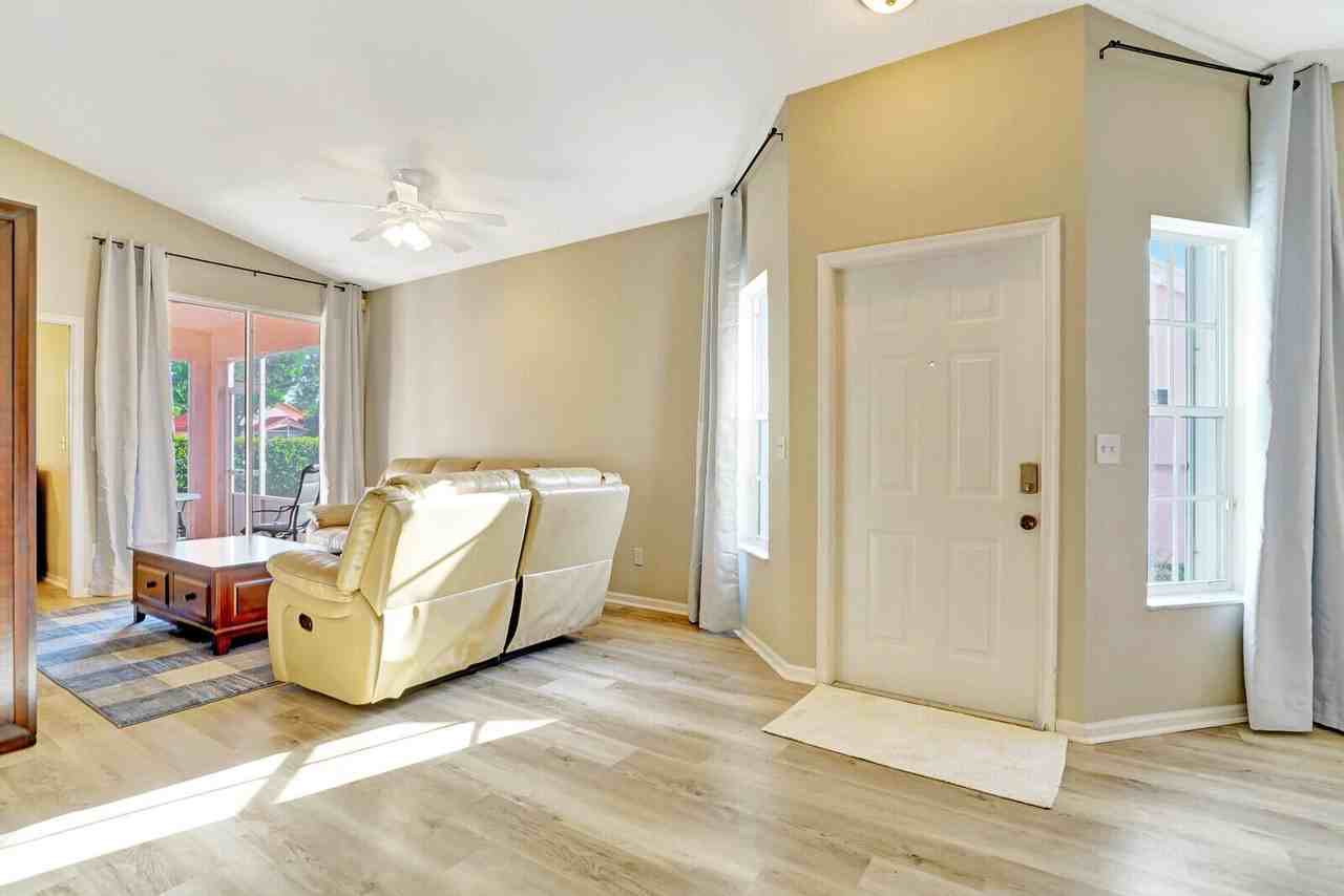 10769 Pelican Dr - Photo 5 of 28