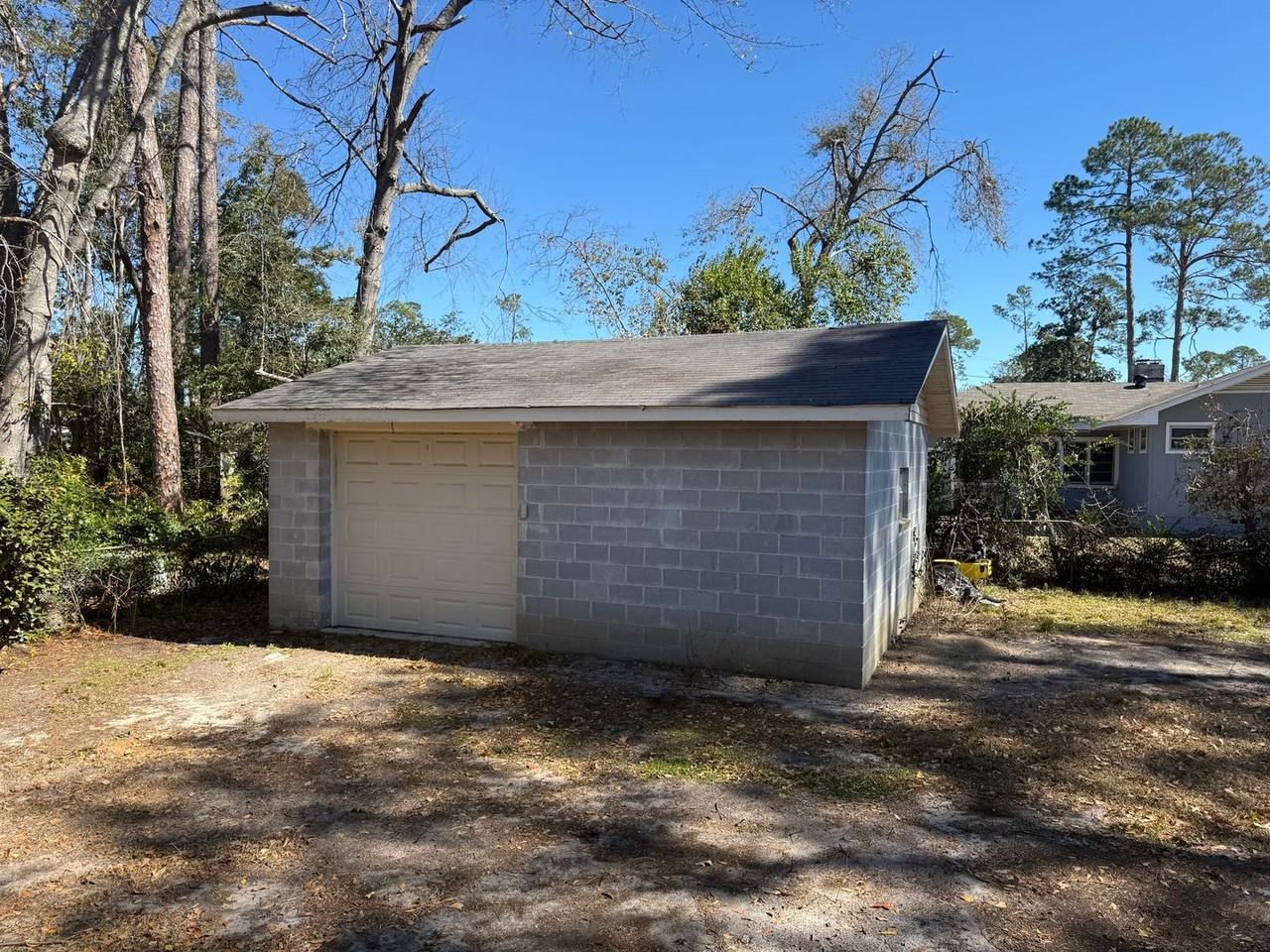2109 Fleming St - Photo 2 of 12