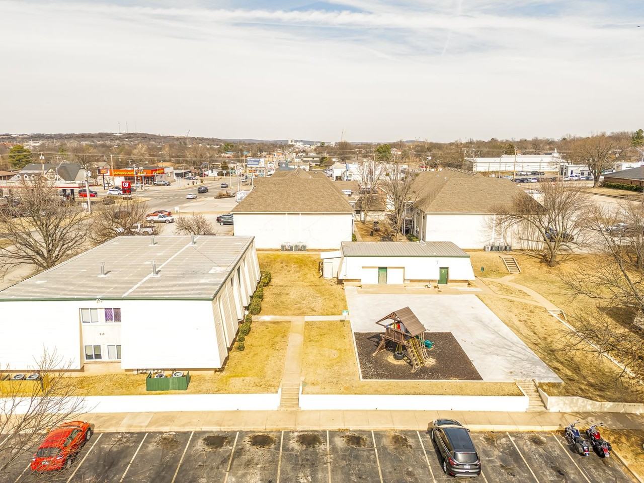 Woodhaven Apartments - Photo 4 of 40