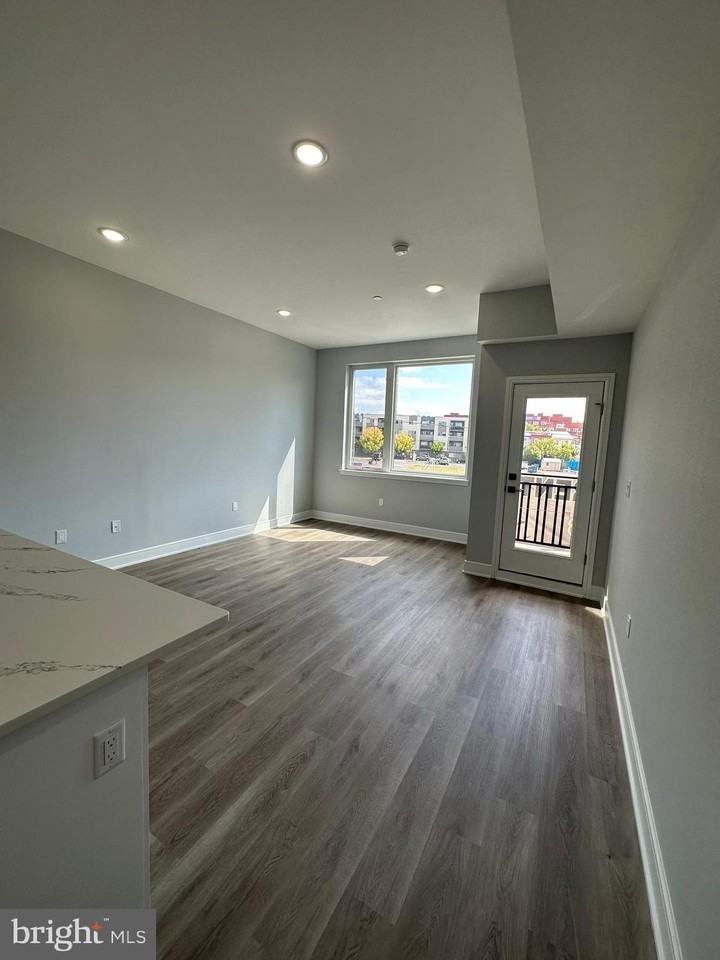 1522 N 4th St - Photo 3 of 7