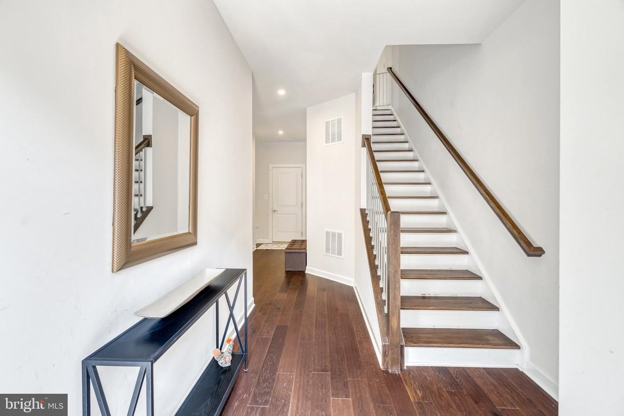 9339 Lemon Mint Ct - Photo 4 of 32