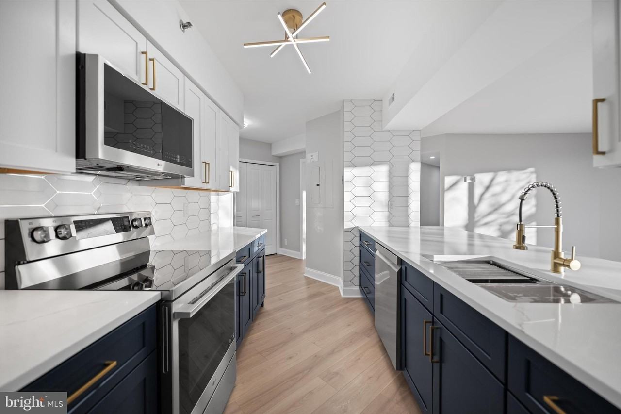 5505 Seminary Rd Apt 215n #215N