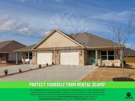 featured image of 1907 E Brookview Dr