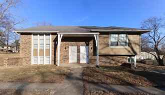 1304 Essex Ct - Photo 1 of 1