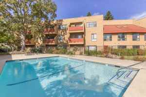 featured image of 1336 Boulevard Way