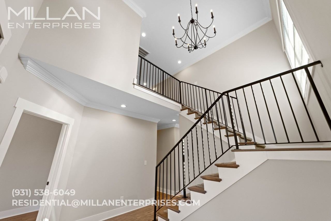 1069 Veridian Dr #B - Photo 3 of 50