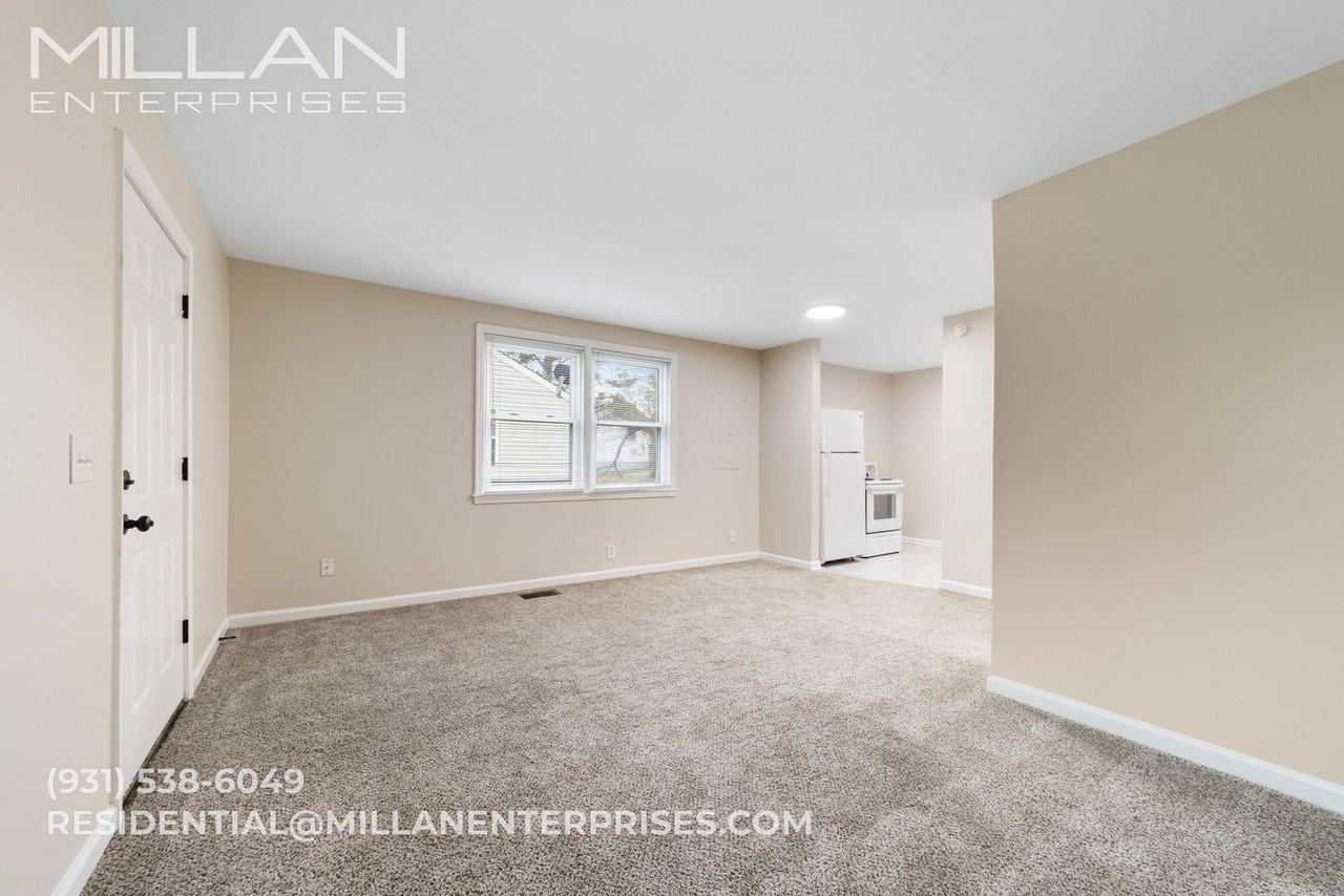 110 Valley View Cir - Photo 2 of 15