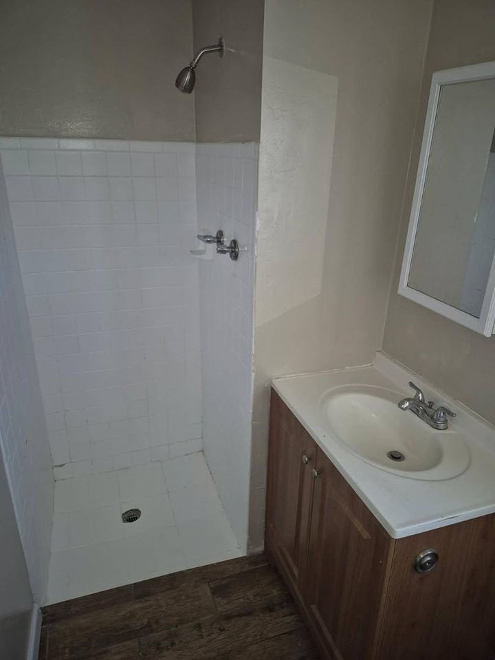 Sunny Palms Casitas - Photo 4 of 19