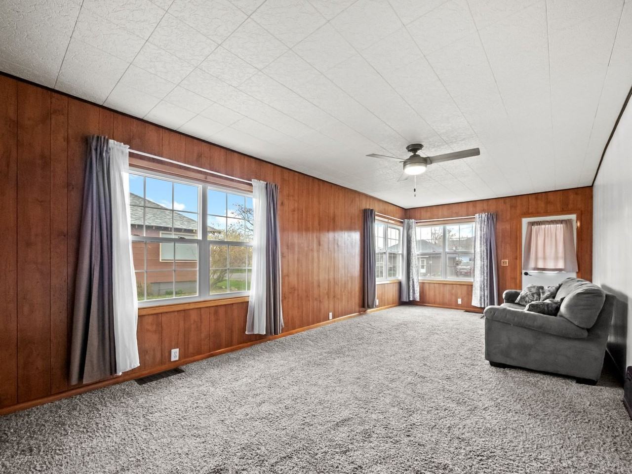 1217 X Ave - Photo 5 of 21