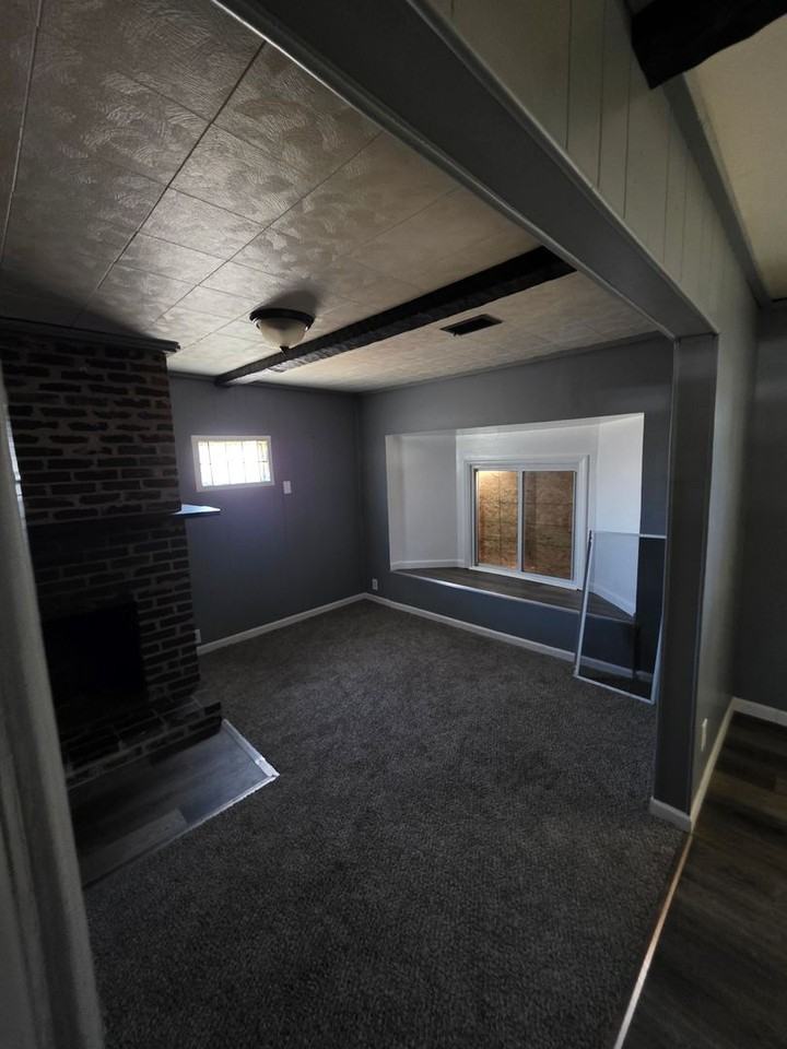 13 Saint Ambrose Dr - Photo 4 of 8