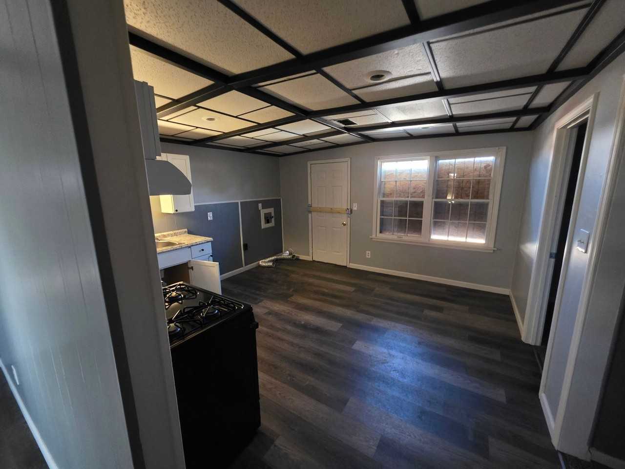 13 Saint Ambrose Dr - Photo 5 of 8