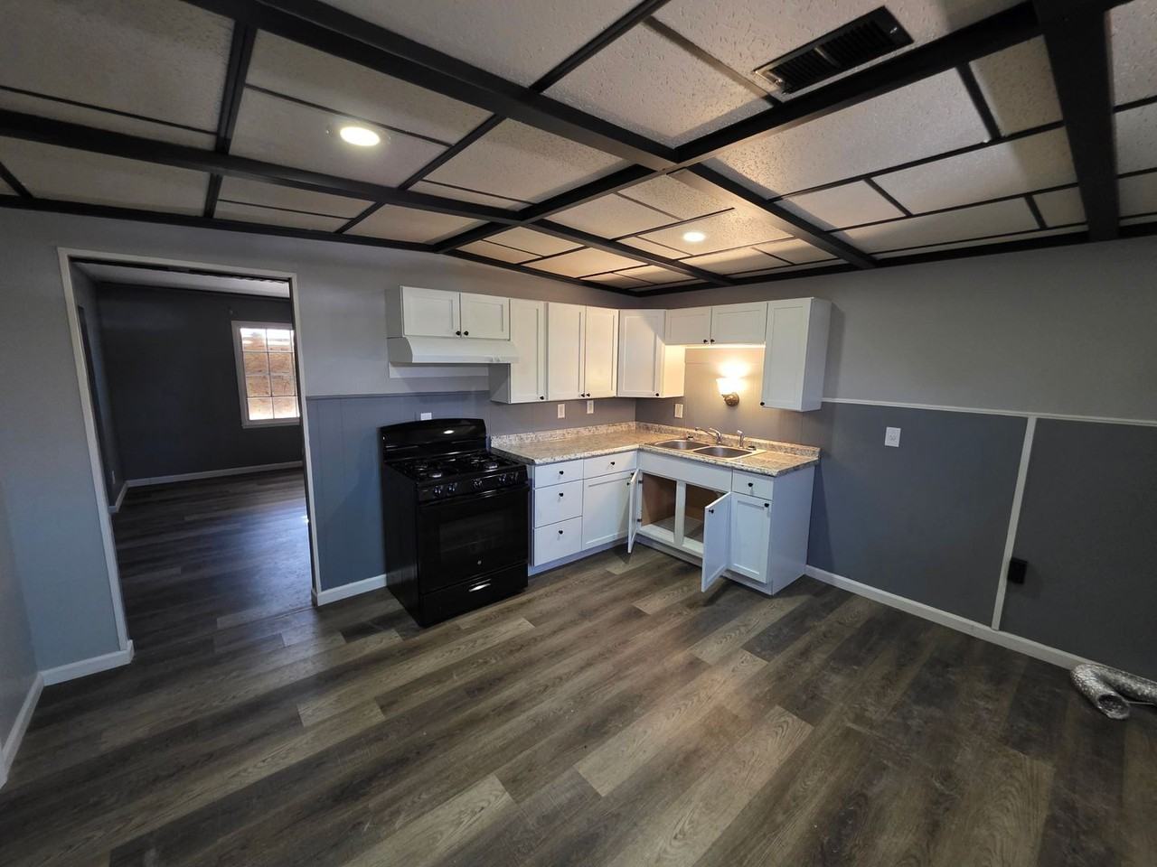 13 Saint Ambrose Dr - Photo 6 of 8