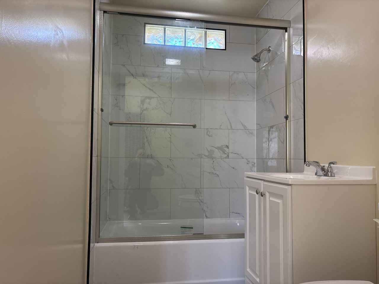 541 Simon St - Photo 5 of 13