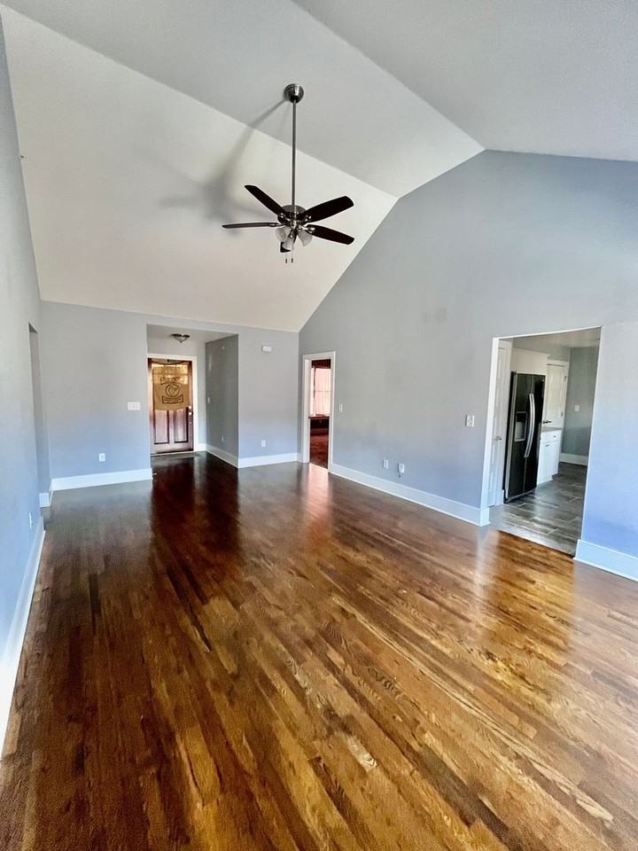 509 Hickory Cir - Photo 3 of 22
