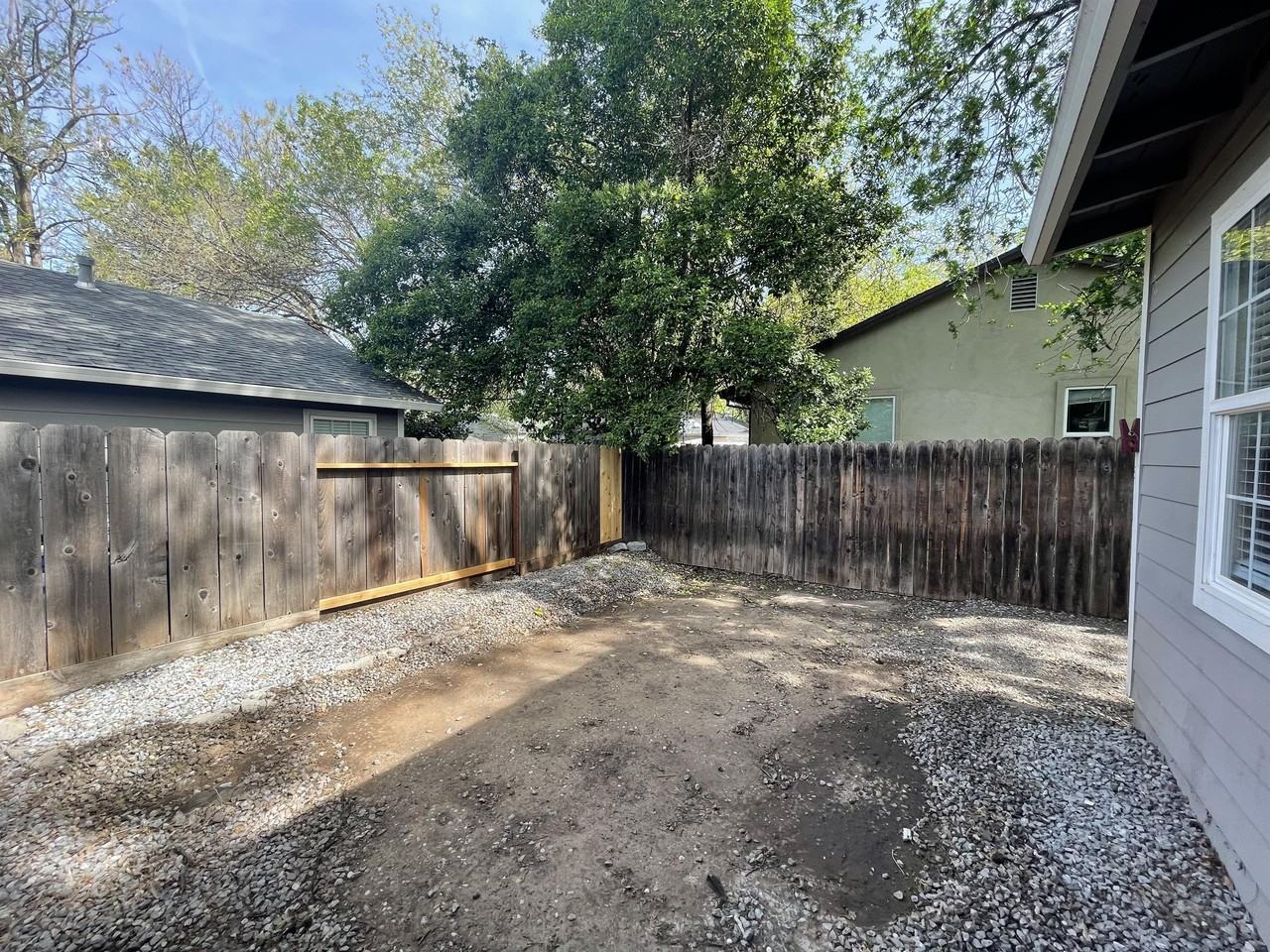 524 W 1st Ave #A - Photo 2 of 13