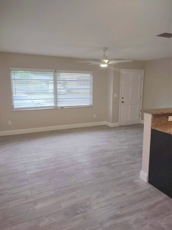 1321 Belgrade Ave - Photo 3 of 12