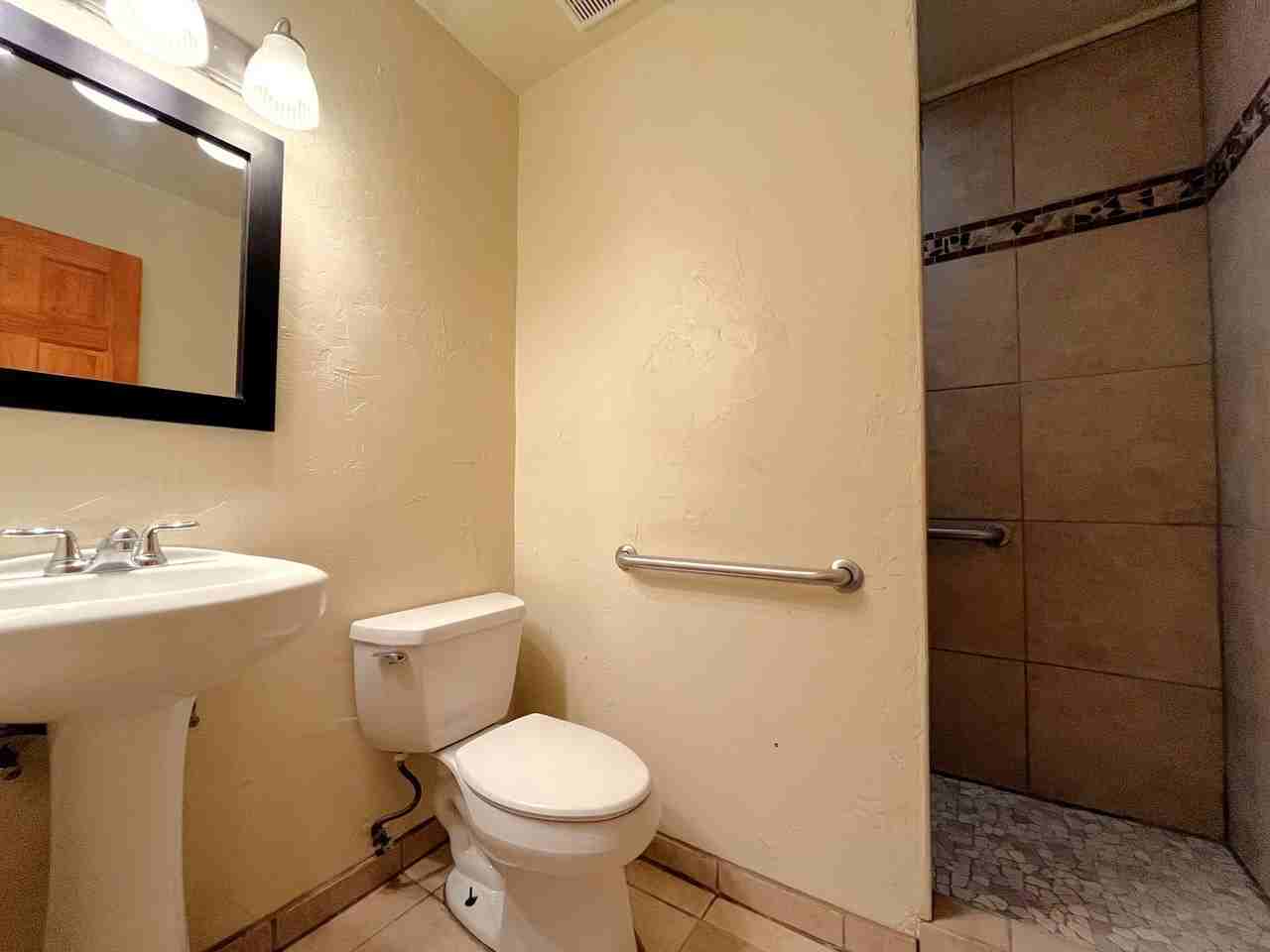 809 Dakota St Se - Photo 7 of 13