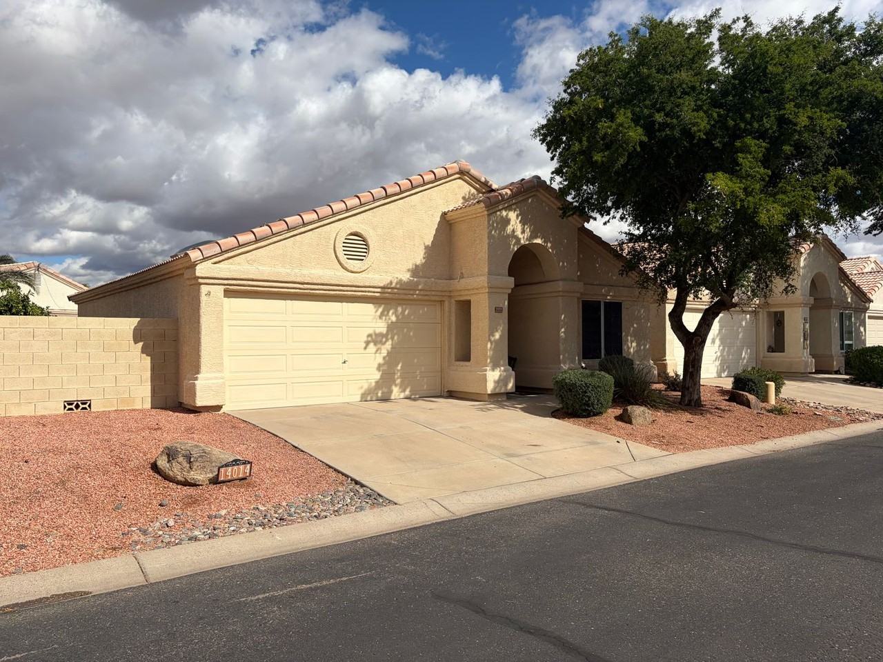 14014 W Santee Way - Photo 2 of 35