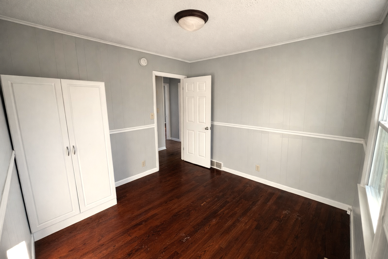 12509 E 53rd St - Photo 6 of 11