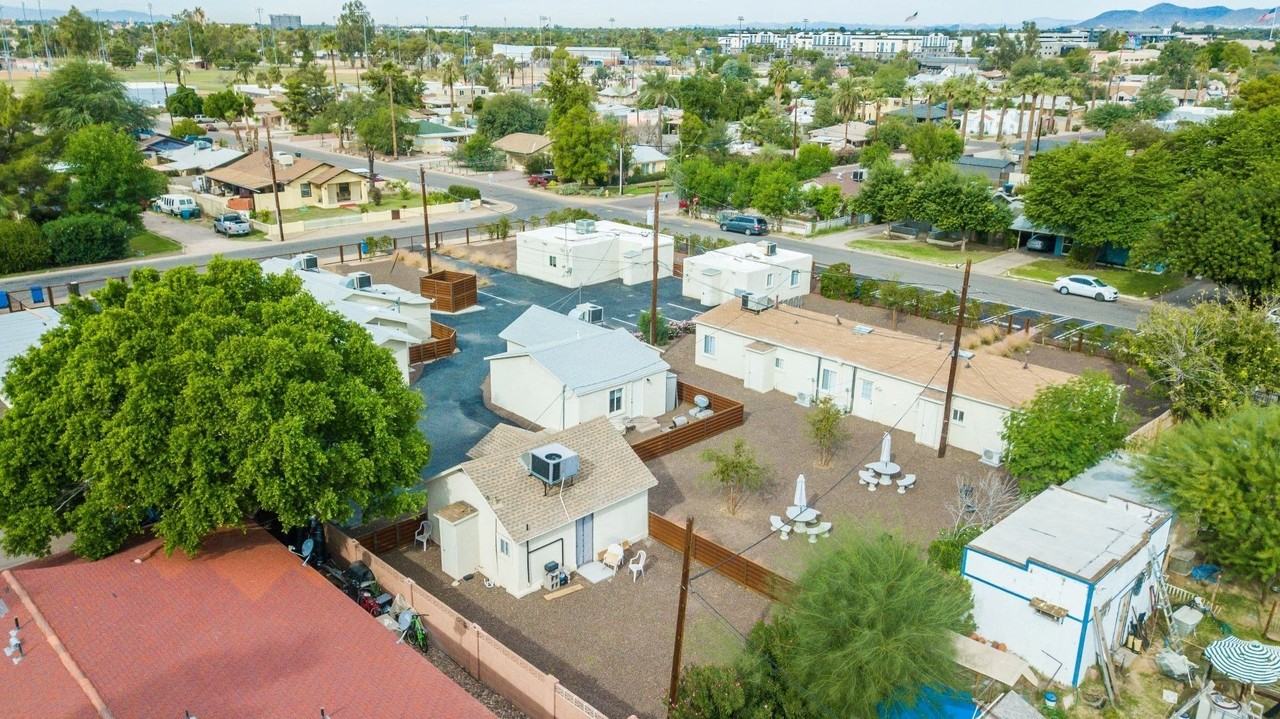 4249 North 17th Street - Photo 4 of 6