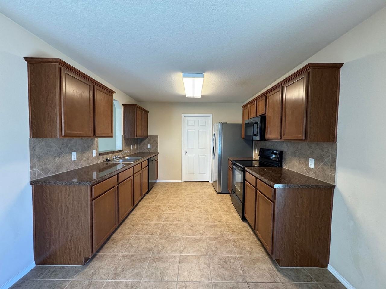 107 W Gemini Ln - Photo 7 of 37