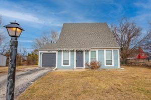 featured image of 924 W 60th Pl ##In