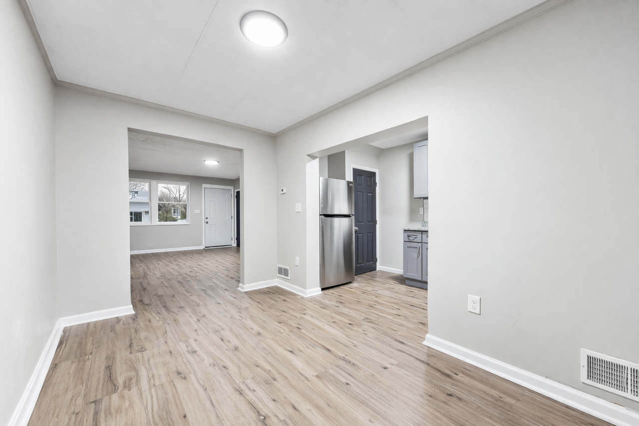 1926 Jasmine Rd - Photo 4 of 24