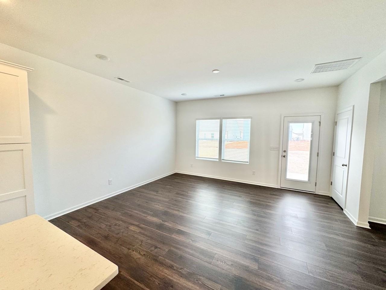 176 Cougar Ln - Photo 5 of 16