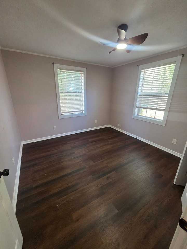 1423 Alabama St - Photo 3 of 6