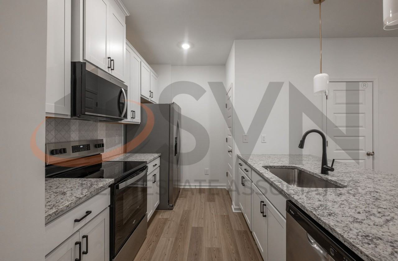 196 Parker Ln - Photo 5 of 34