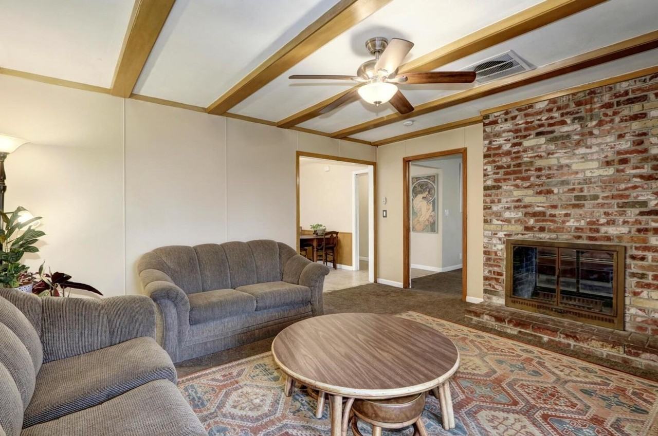 2081 Wakefield Way - Photo 7 of 32